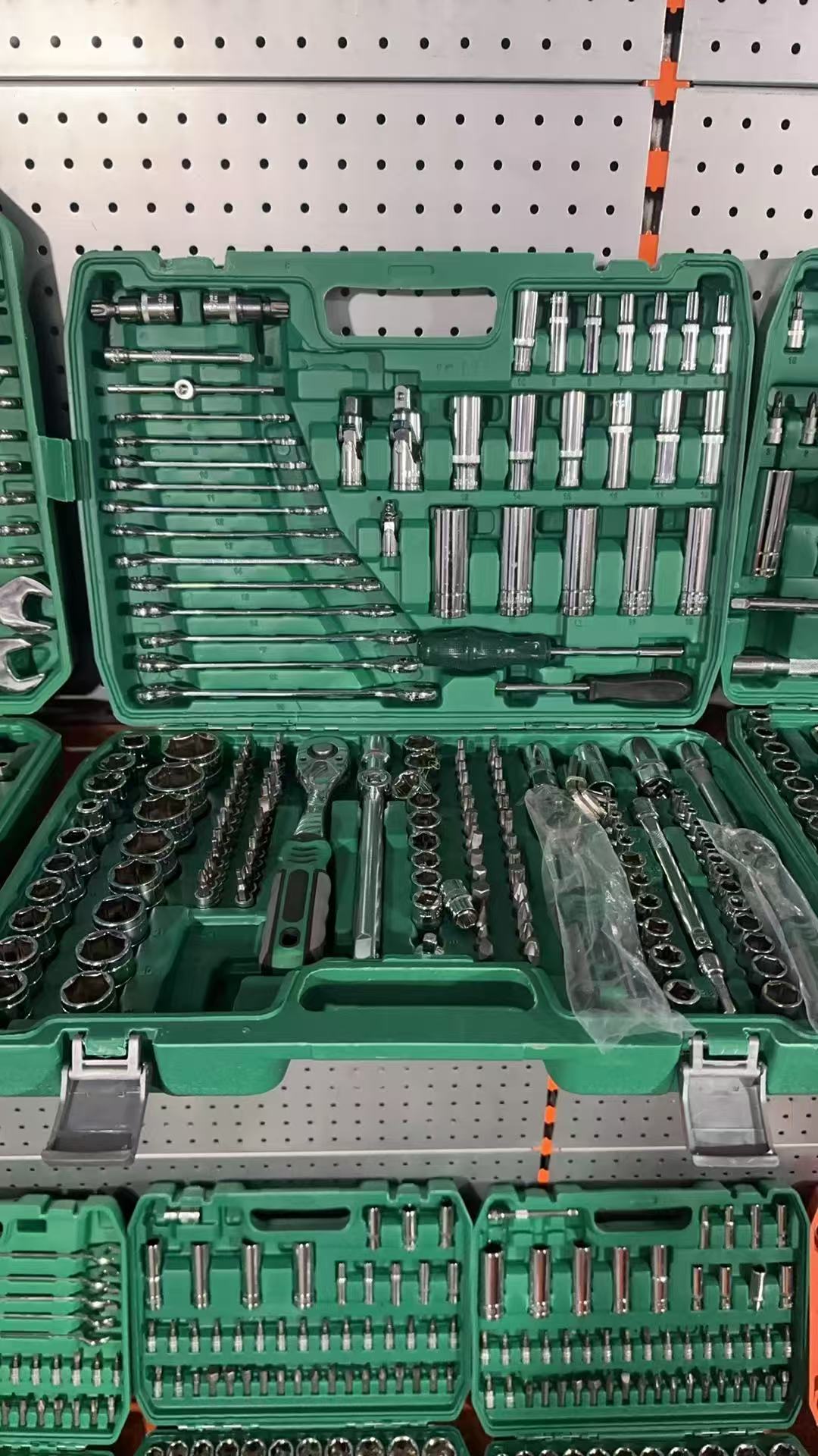 216-Piece DIY Auto Repair Tool - огляд і ціна Power Tools Diy